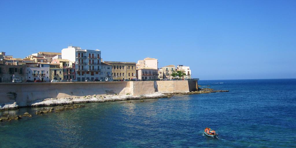 Syrakosia A Ortigia Villa Syracuse Buitenkant foto