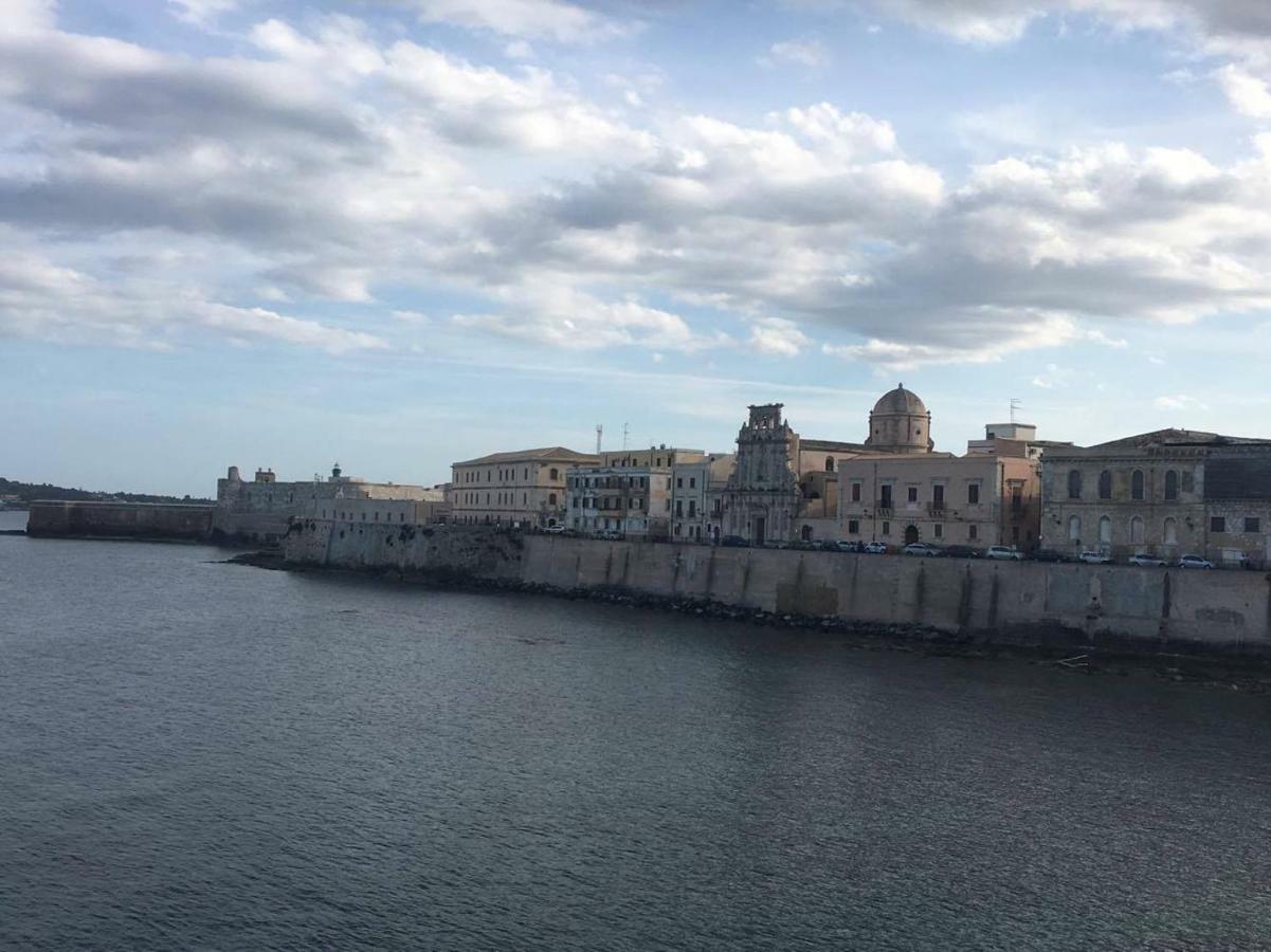 Syrakosia A Ortigia Villa Syracuse Buitenkant foto